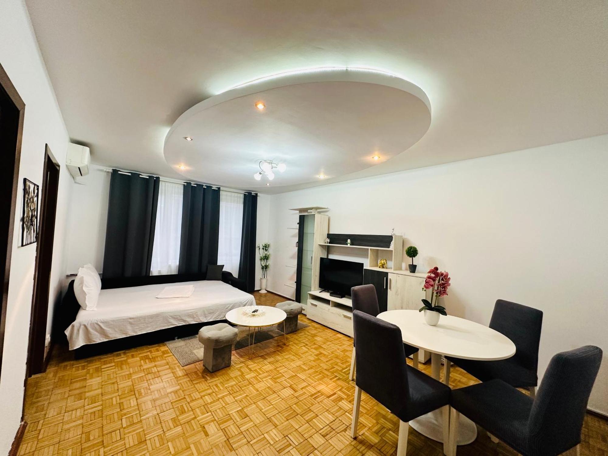 Chic Comfort 1Bdr With Landmark View - Concerthall Бухарест Екстер'єр фото