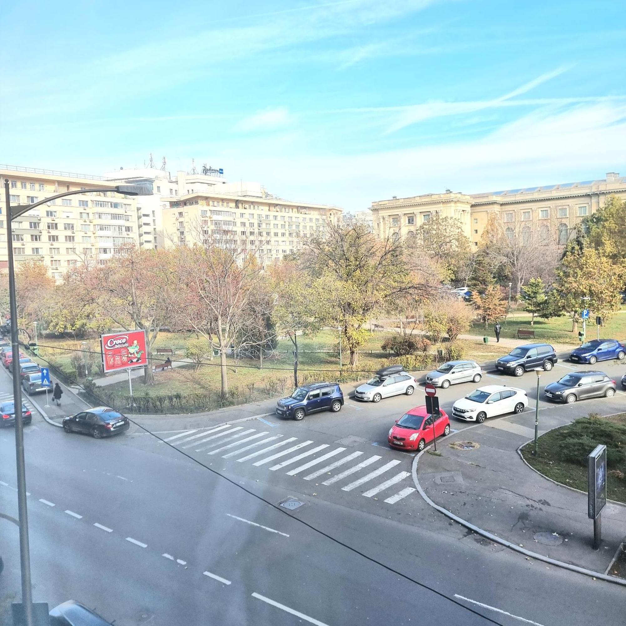 Chic Comfort 1Bdr With Landmark View - Concerthall Бухарест Екстер'єр фото